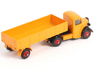 Lot 299 - DINKY TOYS (GB) (1)