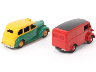 Lot 315 - DINKY TOYS (GB) (2)
