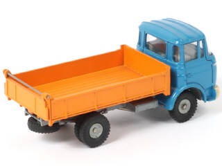 Lot 375 - DINKY TOYS (FRANCE) (1)