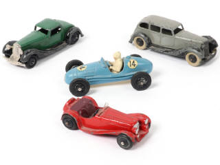 Lot 325 - DINKY TOYS (GB) (4)