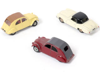 Lot 393 - DINKY TOYS (FRANCE) (3)