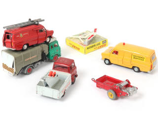 Lot 327 - DINKY TOYS (GB) (6)