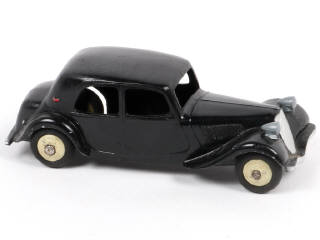 Lot 337 - DINKY TOYS (FRANCE) (1)