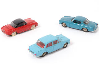 Lot 402 - DINKY TOYS (FRANCE) (3)
