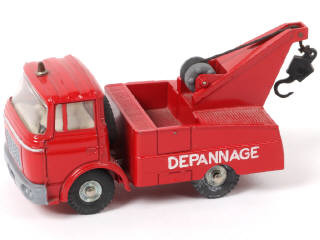 Lot 377 - DINKY TOYS (FRANCE) (1)