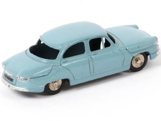 Lot 332 - DINKY TOYS (FRANCE) Série JUNIOR (1)