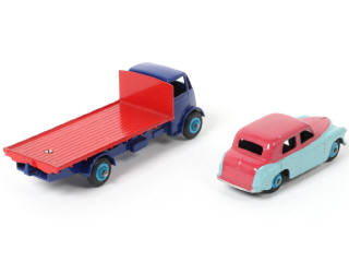 Lot 314 - DINKY TOYS (GB) (2)