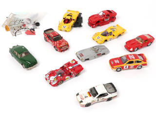 Lot 99 - DIVERS (11)