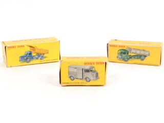 Lot 442 - DINKY TOYS (FRANCE) (3)