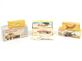 Lot 406 - DINKY TOYS (6)