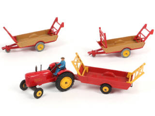 Lot 418 - DINKY TOYS (GB) (4)