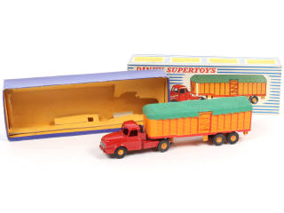 Lot 454 - DINKY TOYS (FRANCE) (1)
