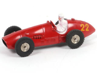 Lot 443 - DINKY TOYS (FRANCE) (1)