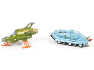Lot 412 - DINKY TOYS (GB) (2)