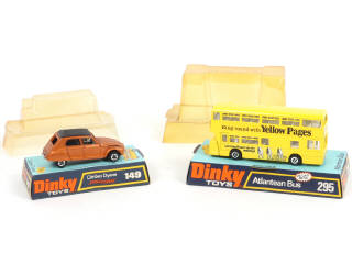 Lot 416 - DINKY TOYS (GB) (2)