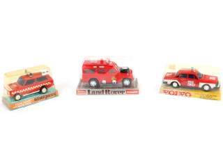 Lot 65 - DIVERS (3)