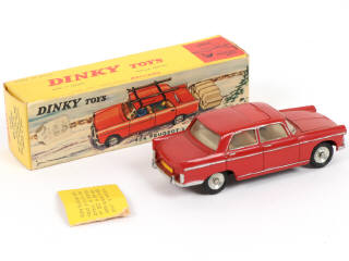 Lot 449 - DINKY TOYS (FRANCE) (1)