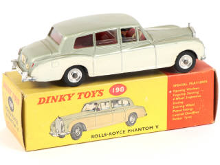 Lot 409 - DINKY TOYS (GB) (1)