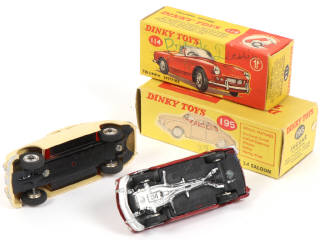 Lot 415 - DINKY TOYS (GB) (2)