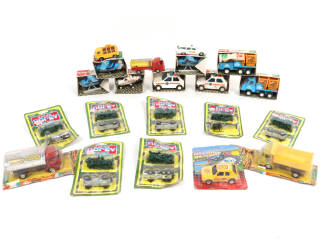 Lot 141 - DIVERS (10)