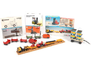 Lot 143 - DIVERS (10)