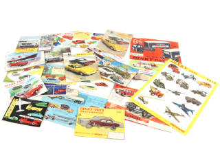 Lot 3 - DINKY TOYS (20)