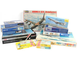 Lot 51 - DIVERS (13)