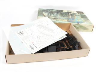 Lot 41 - DIVERS (7)