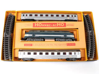 Lot 113 - HORNBY 'HO' (1)