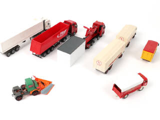 Lot 288 - DIVERS (7)