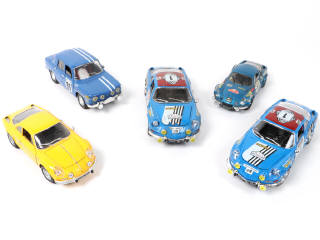 Lot 179 - DIVERS (5)