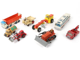 Lot 414 - DINKY TOYS (GB) (8)