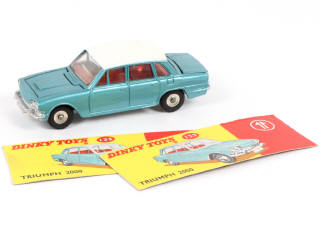 Lot 329 - DINKY TOYS (GB) (1)