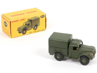 Lot 352 - DINKY TOYS (GB) (1)