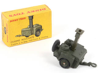 Lot 396 - DINKY TOYS (FRANCE) (1)