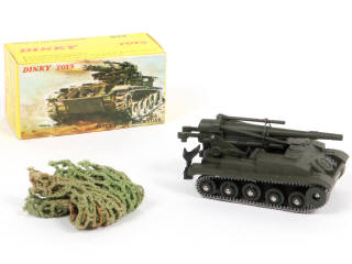 Lot 393 - DINKY TOYS (FRANCE) (1)