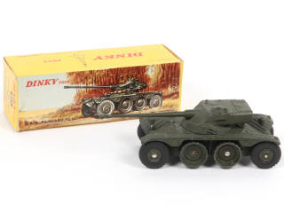 Lot 399 - DINKY TOYS (FRANCE) (1)