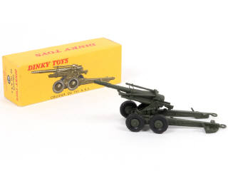 Lot 391 - DINKY TOYS (FRANCE) (1)