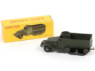 Lot 395 - DINKY TOYS (FRANCE) (1)