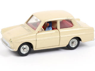 Lot 372 - DINKY TOYS (FRANCE) (1)