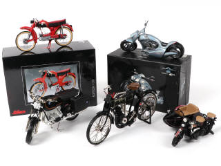 Lot 91 - DIVERS (5)