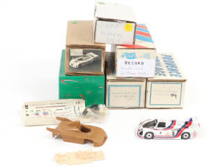 Lot 95 - DIVERS (6)