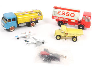 Lot 93 - DIVERS (6)