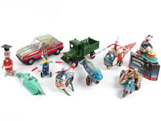 Lot 55 - DIVERS (10)