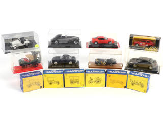 Lot 105 - DIVERS (14)