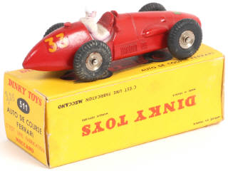 Lot 324 - DINKY TOYS (FRANCE) (1)