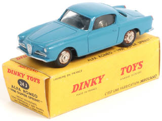 Lot 328 - DINKY TOYS (FRANCE) (1)