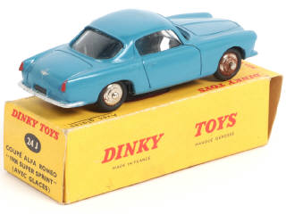 Lot 328 - DINKY TOYS (FRANCE) (1)