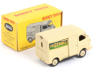 Lot 384 - DINKY TOYS (FRANCE) (1)