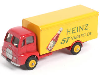 Lot 443 - DINKY TOYS (GB) (1)